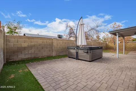 Exterior - 1427 E Irwin Ave, Phoenix, AZ 85042 photo 7 of 8