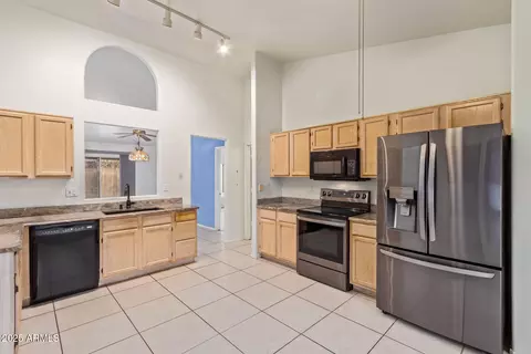 Kitchen - 1427 E Irwin Ave, Phoenix, AZ 85042 photo 1 of 3