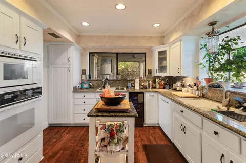 Kitchen - 5131 N 18th St, Phoenix, AZ 85016 photo 1 of 2