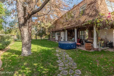 Exterior - 5131 N 18th St, Phoenix, AZ 85016 photo 7 of 8
