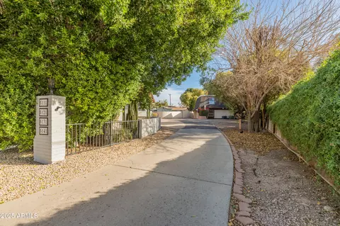 Exterior - 5131 N 18th St, Phoenix, AZ 85016 photo 5 of 8