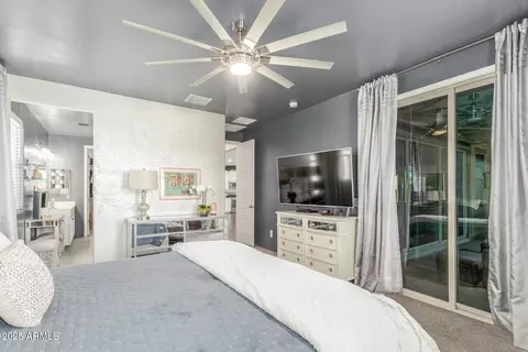 3852 E Liberty Ln, Gilbert, AZ 85296 photo 17