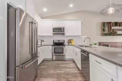 4356 E Coconino St, Phoenix, AZ 85044 photo 8