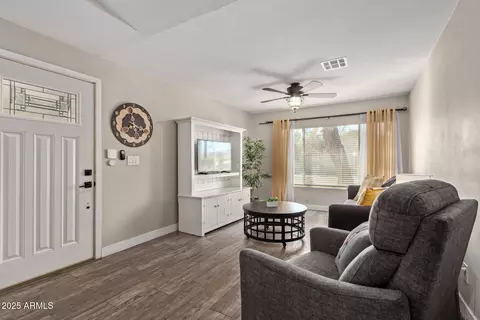 4356 E Coconino St, Phoenix, AZ 85044 photo 3