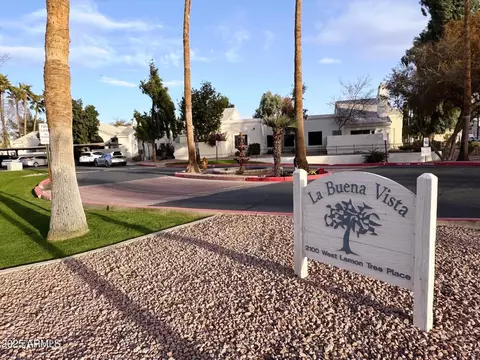 2100 W Lemon Tree Pl #84, Chandler, AZ 85224