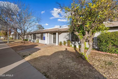 8837 N New World Dr, Glendale, AZ 85302