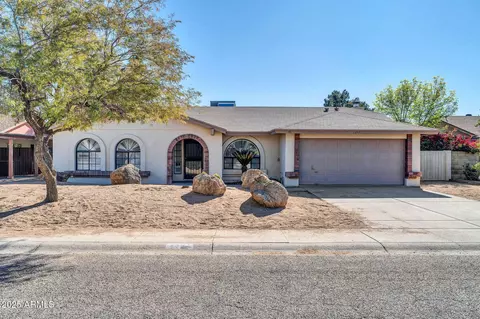7357 W Canterbury Dr, Peoria, AZ 85345