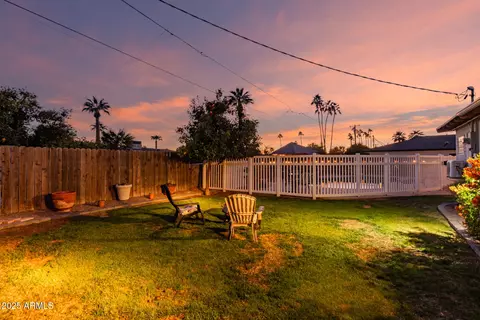 831 E Desert Park Ln, Phoenix, AZ 85020 photo 44