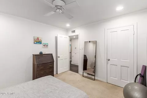 831 E Desert Park Ln, Phoenix, AZ 85020 photo 40
