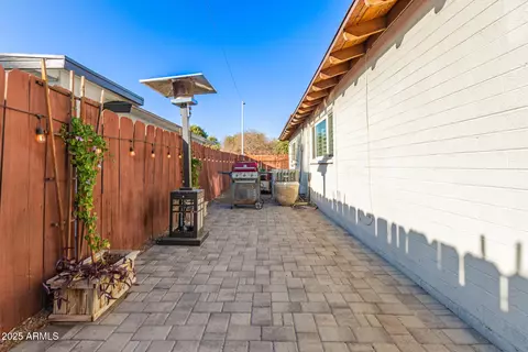 831 E Desert Park Ln, Phoenix, AZ 85020 photo 47