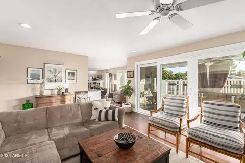 831 E Desert Park Ln, Phoenix, AZ 85020 photo 28