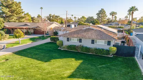 831 E Desert Park Ln, Phoenix, AZ 85020 photo 24