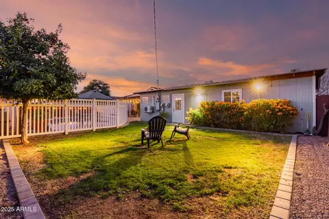 831 E Desert Park Ln, Phoenix, AZ 85020 photo 45