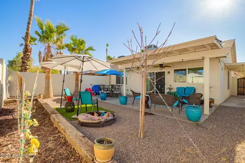 Exterior - 1758 E Sandra Ter, Phoenix, AZ 85022 photo 6 of 7