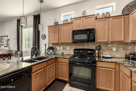 Kitchen - 6202 E Mckellips Rd #91, Mesa, AZ 85215 photo 3 of 4