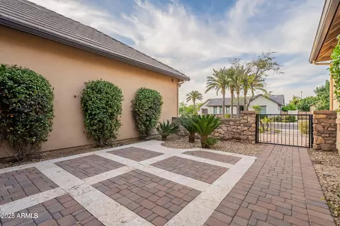 Exterior - 2835 E Athena Ct, Gilbert, AZ 85297 photo 4 of 18