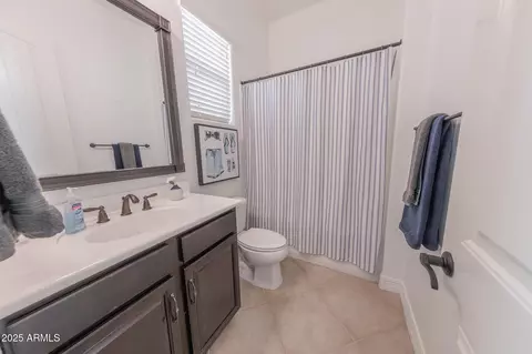 Bath - 2835 E Athena Ct, Gilbert, AZ 85297 photo 11 of 15