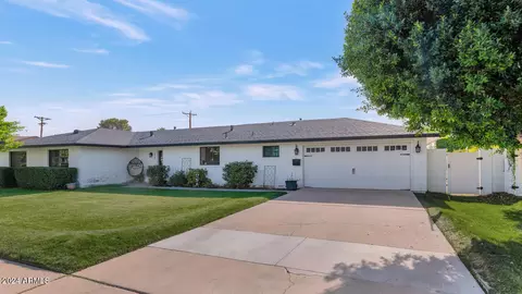 4901 E Flower St, Phoenix, AZ 85018 photo 2