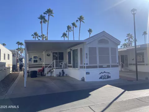 1037 S Cheyenne Dr, Apache Junction, AZ 85119