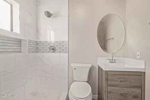 Bath - 6443 E Alder Ave, Mesa, AZ 85206 photo 1 of 2