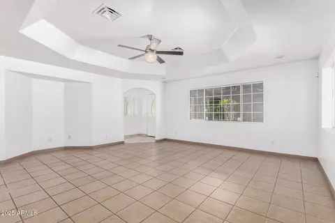 Living - 3126 E Monte Vista Rd, Phoenix, AZ 85008 photo 1 of 3