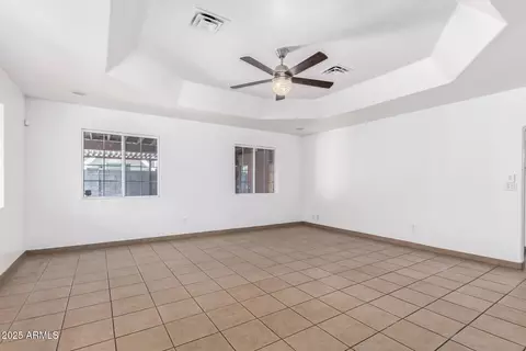 Living - 3126 E Monte Vista Rd, Phoenix, AZ 85008 photo 2 of 3