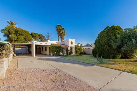 Exterior - 3126 E Monte Vista Rd, Phoenix, AZ 85008 photo 3 of 10