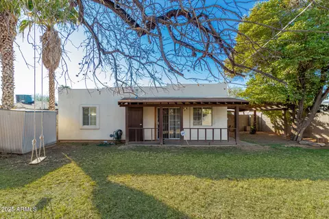 Exterior - 3126 E Monte Vista Rd, Phoenix, AZ 85008 photo 9 of 10
