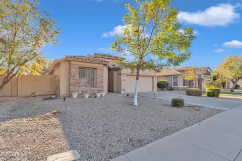 2559 S Moccasin Trl, Gilbert, AZ 85295