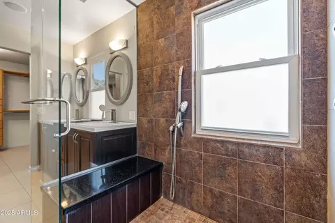 Bath - 926 E Mountain Sky Ave, Phoenix, AZ 85048 photo 2 of 7