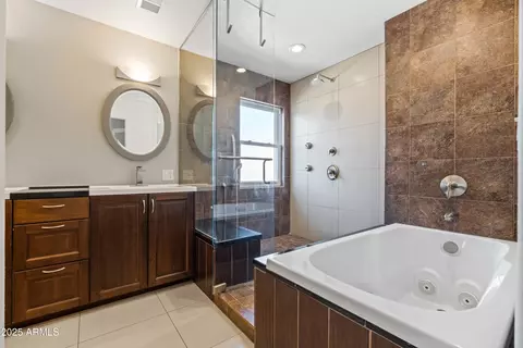 Bath - 926 E Mountain Sky Ave, Phoenix, AZ 85048 photo 5 of 7
