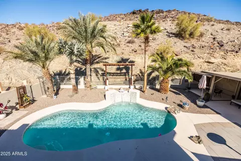Exterior - 926 E Mountain Sky Ave, Phoenix, AZ 85048 photo 5 of 32