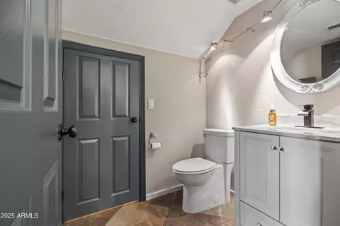 Bath - 926 E Mountain Sky Ave, Phoenix, AZ 85048 photo 6 of 7