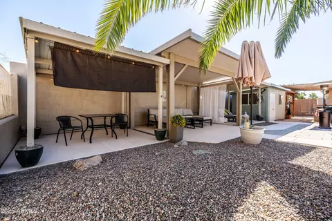 Exterior - 926 E Mountain Sky Ave, Phoenix, AZ 85048 photo 9 of 32