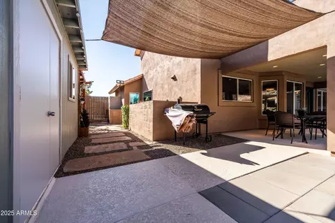 Exterior - 926 E Mountain Sky Ave, Phoenix, AZ 85048 photo 10 of 32