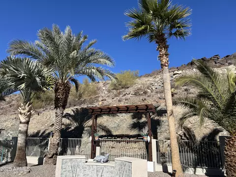 Exterior - 926 E Mountain Sky Ave, Phoenix, AZ 85048 photo 28 of 32