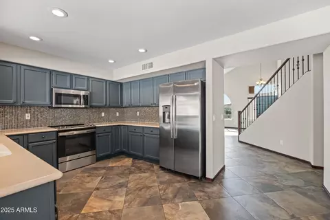 Kitchen - 926 E Mountain Sky Ave, Phoenix, AZ 85048 photo 4 of 7