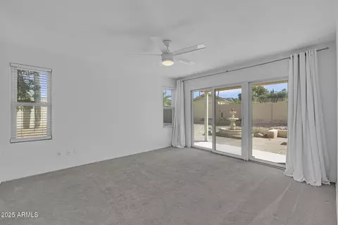 Bedroom - 3024 E Siesta Ln, Phoenix, AZ 85050 photo 1 of 11