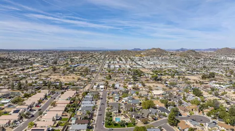 View/Area - 3024 E Siesta Ln, Phoenix, AZ 85050 photo 4 of 14