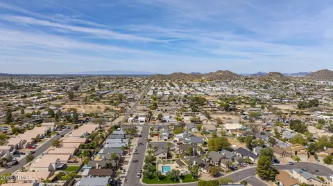 View/Area - 3024 E Siesta Ln, Phoenix, AZ 85050 photo 13 of 14