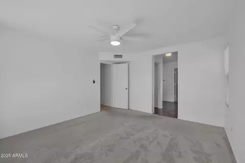 Bedroom - 3024 E Siesta Ln, Phoenix, AZ 85050 photo 4 of 11