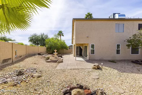 Exterior - 3024 E Siesta Ln, Phoenix, AZ 85050 photo 14 of 23
