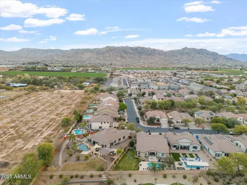2106 W Ian Dr, Phoenix, AZ 85041 photo 36