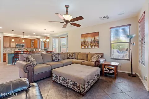 2106 W Ian Dr, Phoenix, AZ 85041 photo 13