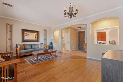 2106 W Ian Dr, Phoenix, AZ 85041 photo 6