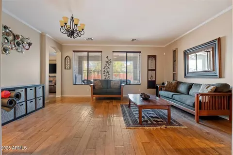 2106 W Ian Dr, Phoenix, AZ 85041 photo 5