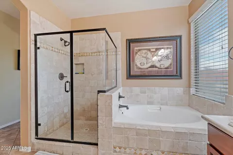 2106 W Ian Dr, Phoenix, AZ 85041 photo 17