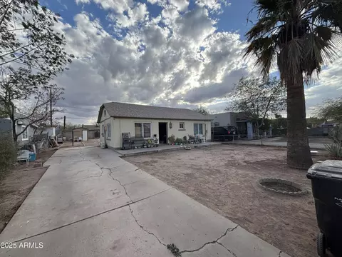 1725 W Hadley St W, Phoenix, AZ 85007