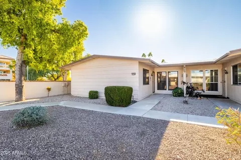 10254 W Palmeras Dr, Sun City, AZ 85373