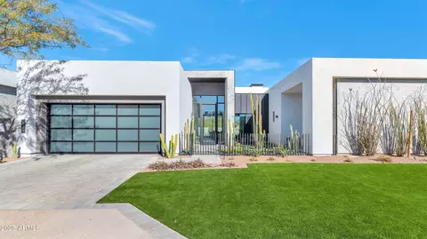 6826 E Joshua Tree Ln, Paradise Valley, AZ 85253